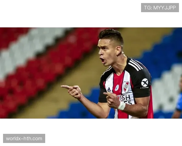 德甲转会动态:多队夏窗引援布局初显成效 德甲转会动态:多队夏窗引援布局初显成效