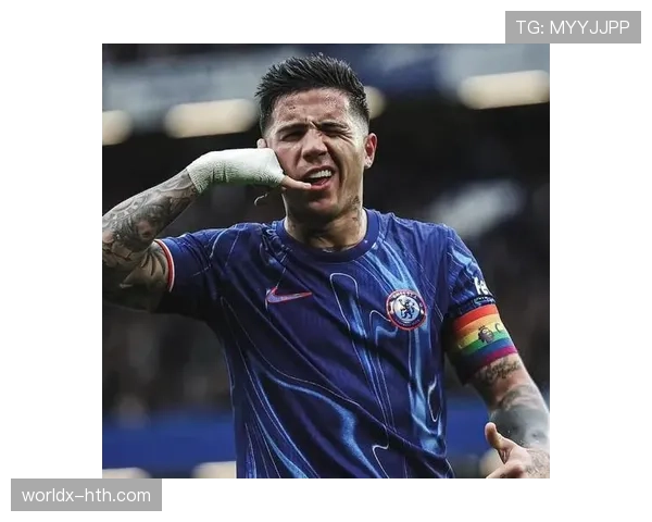 恩佐费尔南德斯在切尔西的地位争议：战术角色与体系适配问题如何体现？